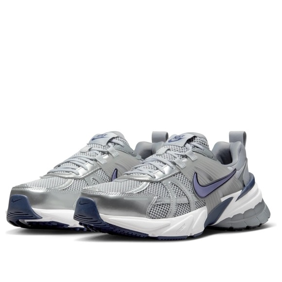 Athletic_Shoes